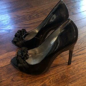 Carlos Santana peep toe pumps